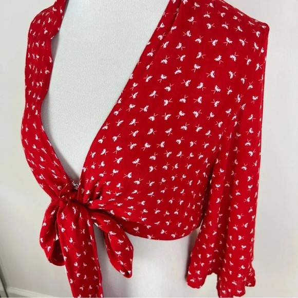 Anthropologie Faithfull The Brand Tie Front Crop Top Red Printed Size 4 B22 - Picture 2 of 7